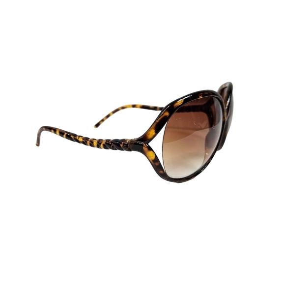 Oversized Round Tortoise Shell Sunglasses Twisted Curved Arms Women's - Picture 3 of 11